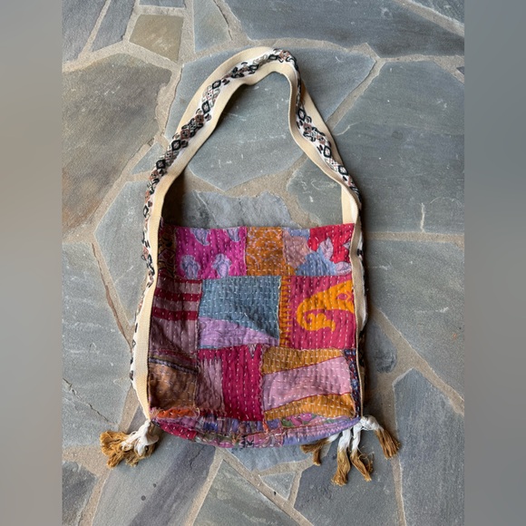 New🌟FP-Wildfire Kantha Slouchy Tote Bag - Picture 3 of 3